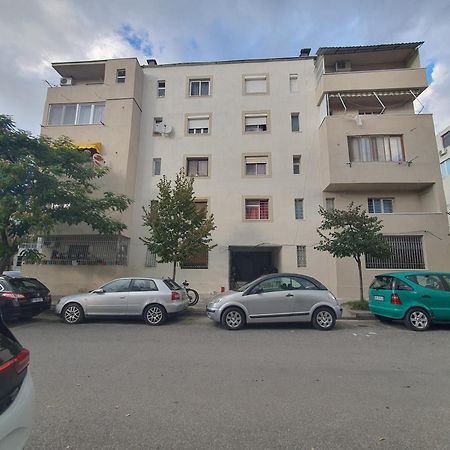 Central Home Away From Home Shkodra Exterior foto